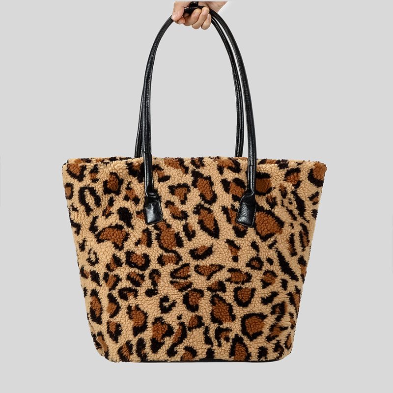 momocolor Furry Leopard Tote Bag 4